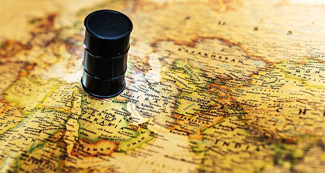 隔夜美股 | 纳指与标普500指数再创新高 特斯拉(TSLA.US)下跌8.2%